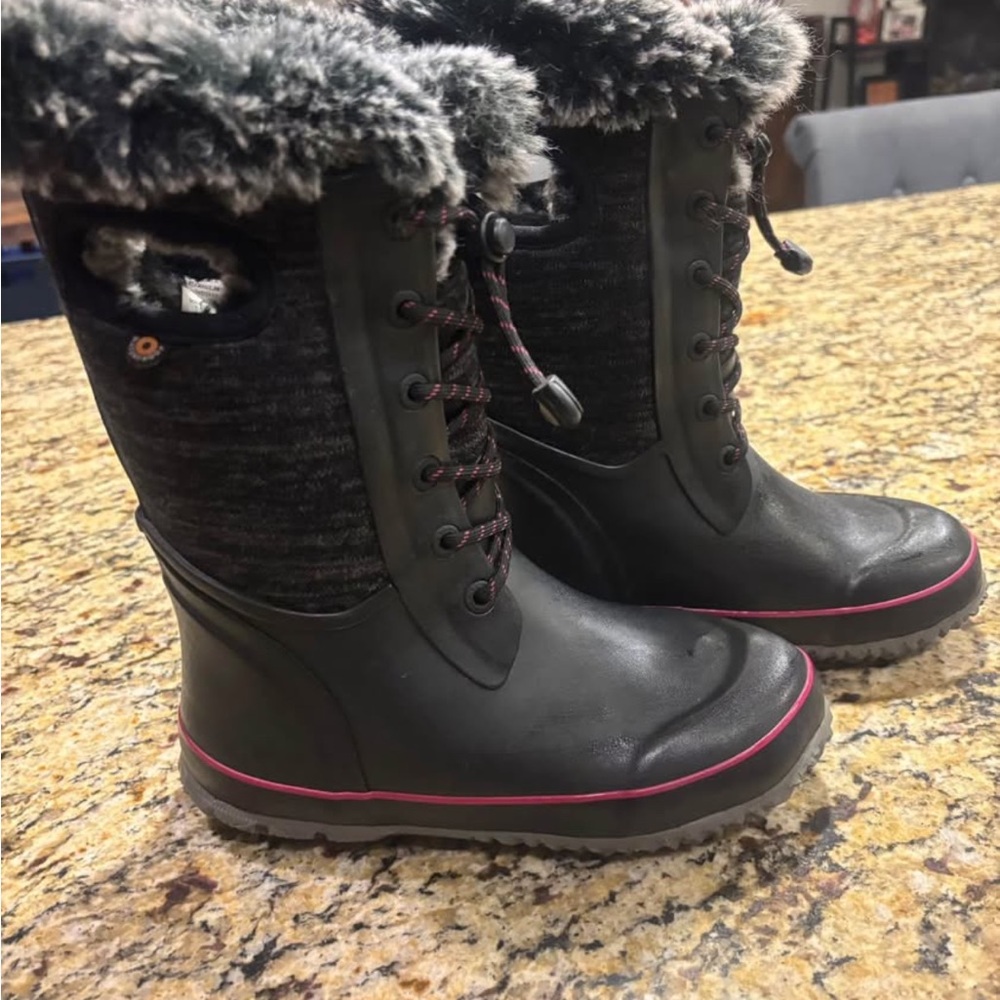 Bogs Kids Black and Pink Winter Boots